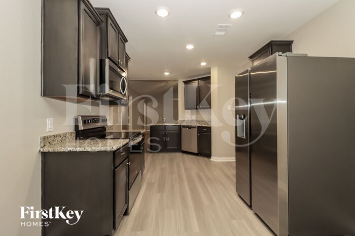Building Photo - 20703 Solstice Point Dr