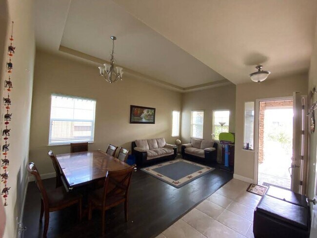Building Photo - Gorgeous Newer 4 Bedroom in Highly sought after Riata Empire Ranch Community!