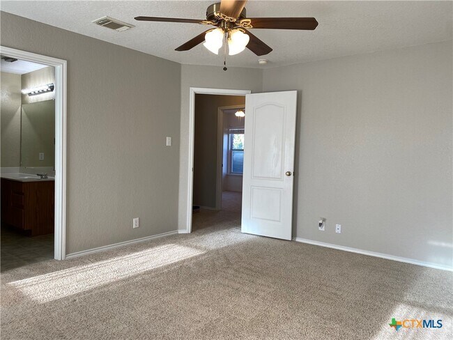 Building Photo - 1360 Copper Path Dr