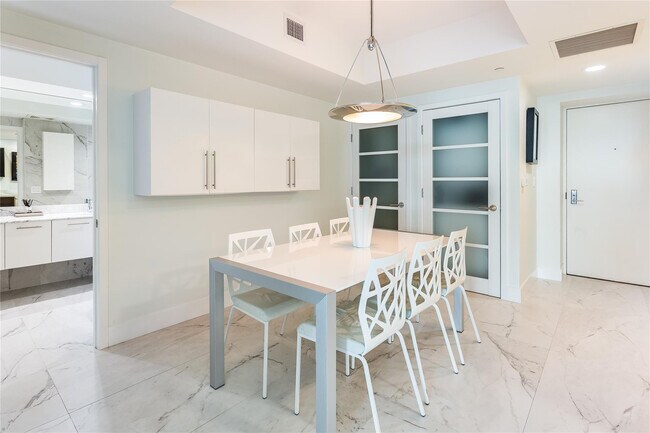 Building Photo - 55 SE 6th St