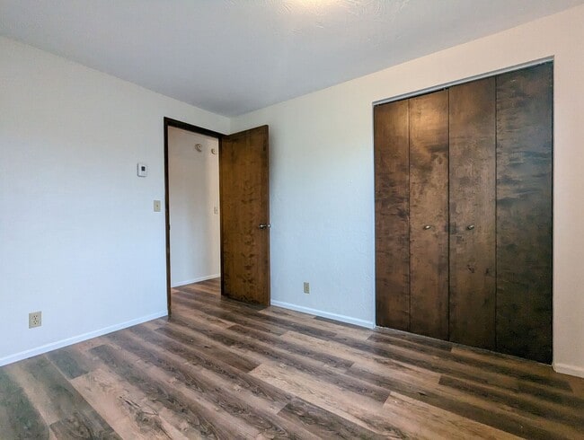 Building Photo - Great 3-Bedroom, 2-Bath Home In A Cul-De-Sac!
