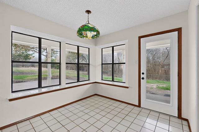 Building Photo - 180 Annetta Rd