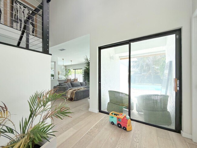 Building Photo - 760 Windtree Way