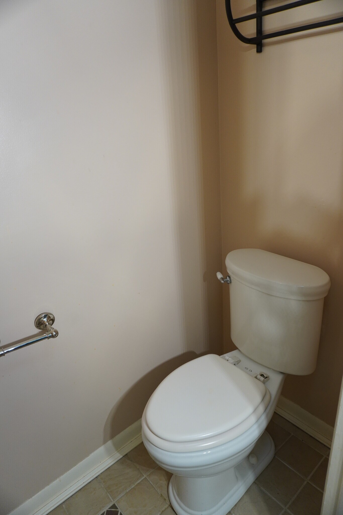 Building Photo - 5 Castlebar Ct