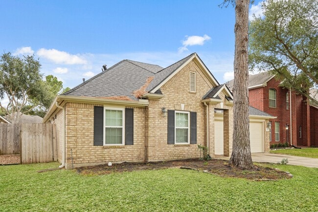 Building Photo - 18303 Heathridge Ln