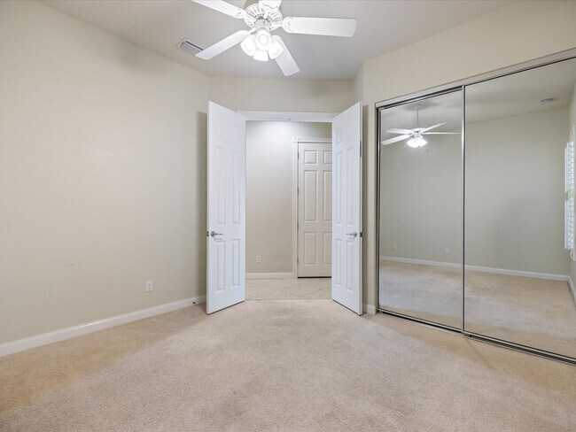 Building Photo - 4-bd,3-bth in The Isles-One Of Palmer Ranch’s Most Sought After Community