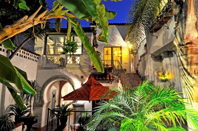 Primary Photo - Patio Del Moro