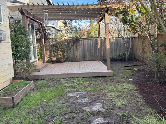 Building Photo - 21524 SW Parkin Ln