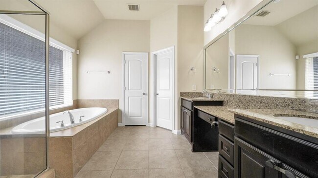 Building Photo - 5903 Falling Briar Lane