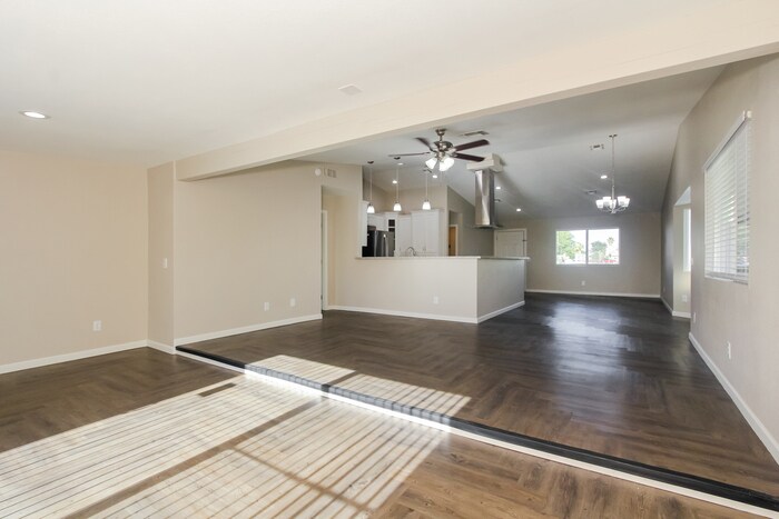 Building Photo - 6080 S Springbrook Dr
