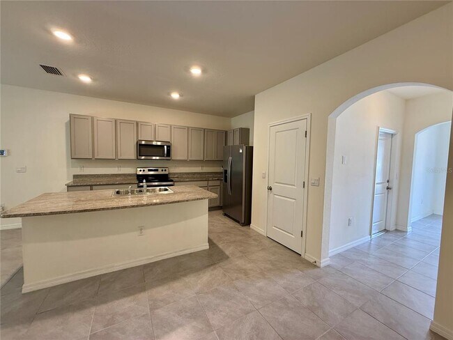 Building Photo - 13781 NW 9th Rd