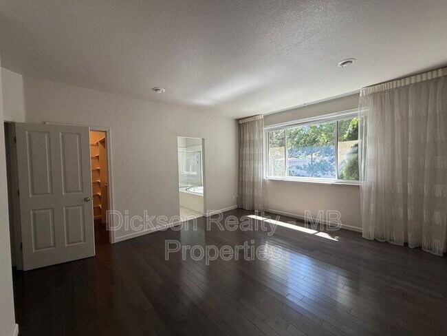 Building Photo - 4550 Lynnfield Ct