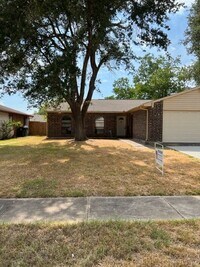 Building Photo - 15615 Summer Briar Ct