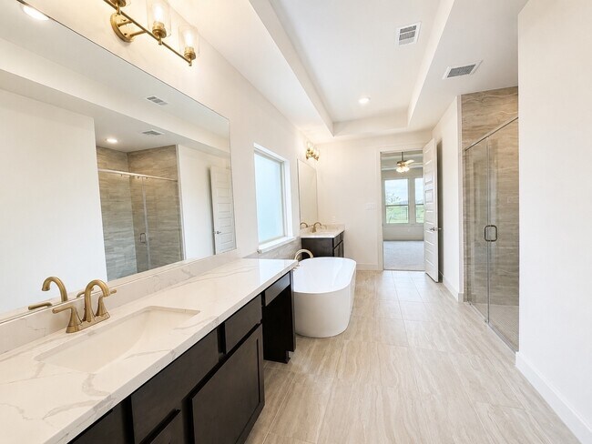 Building Photo - 31546 Meadow Place Ln