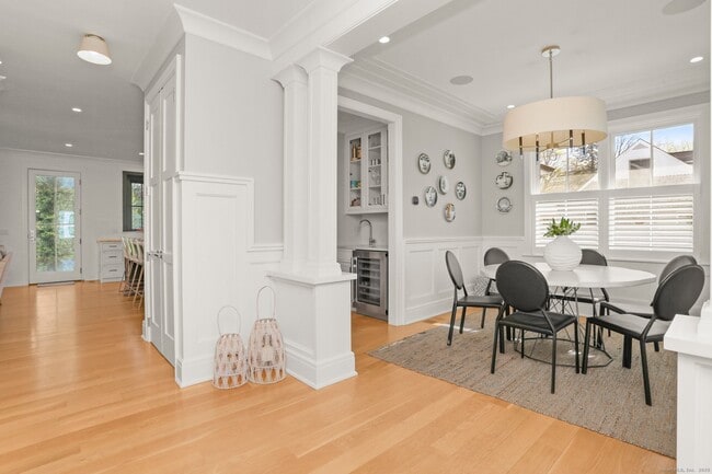 Building Photo - 4 Vani Ct