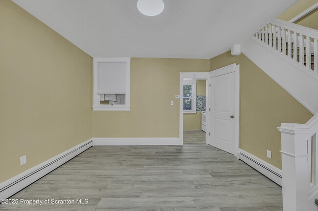 Building Photo - 114 Rushbrook St