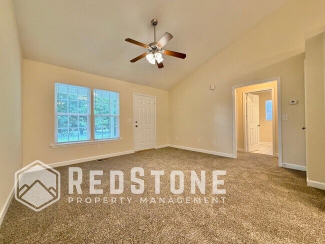 Building Photo - 2621 Trail Five