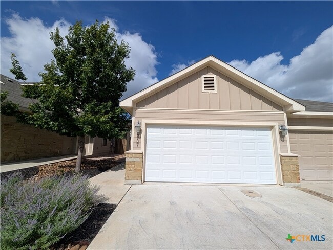 Building Photo - 737 Milestone Pk