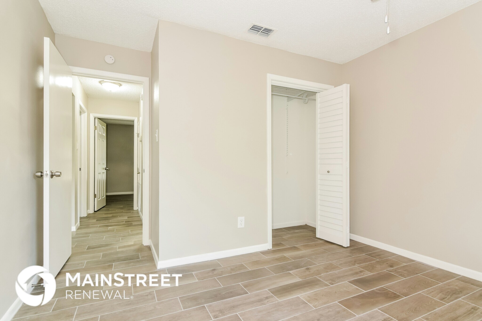 Building Photo - 17606 Shadyside Cir