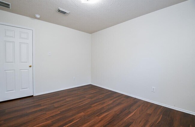 Building Photo - 19111 Yaupon Ranch Dr