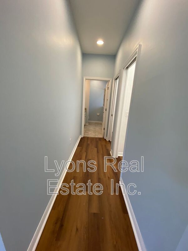 Building Photo - 18235 Eau Gallie Cir