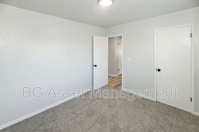 Building Photo - 2309 Eighth St