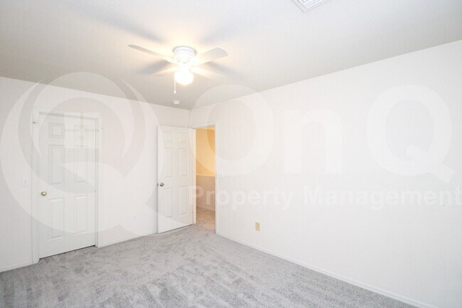 Building Photo - 3062 S Mandy