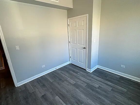 Primary Photo - 7137 W 109th Pl