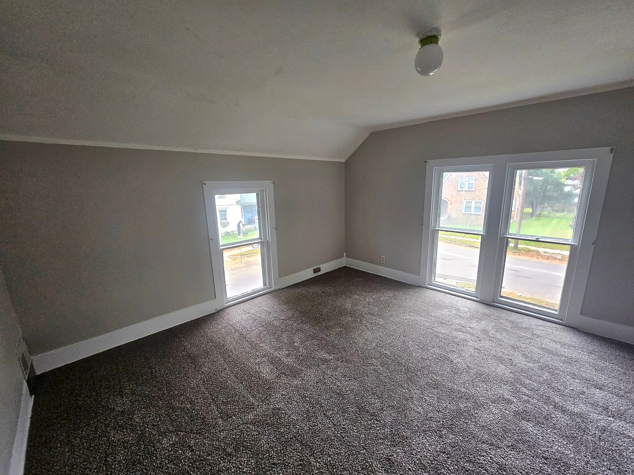 Bedroom 3 Upper Level - 37 Convis St