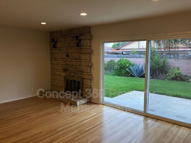 Building Photo - 3153 W 155th St
