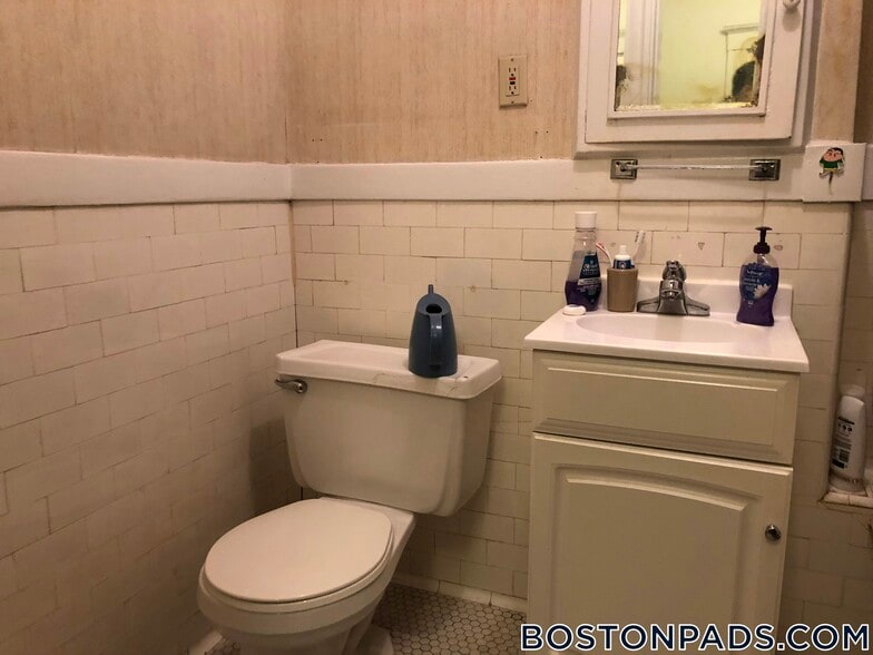 Building Photo - 17-19 Washington St.