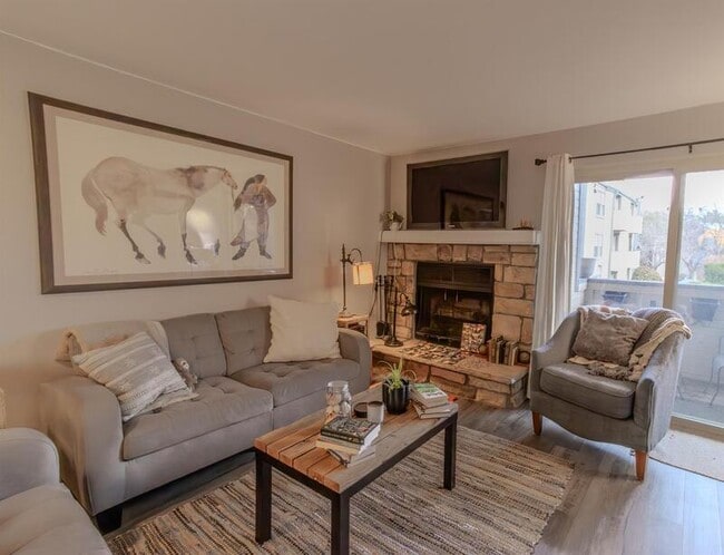 Building Photo - 16103 E Alaska Pl