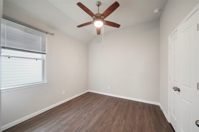 Building Photo - 4459 Eveslage Ln