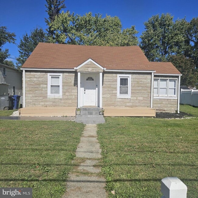 Building Photo - 3416 Groveton St