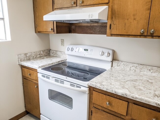 Building Photo - 1098 Rockbrook Ct