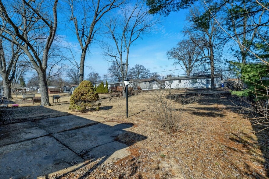 Building Photo - 1449 Coachway Ln