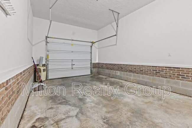 Building Photo - 1521 Kara Ct