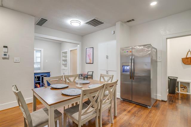 Building Photo - 3103 Odessa Ave