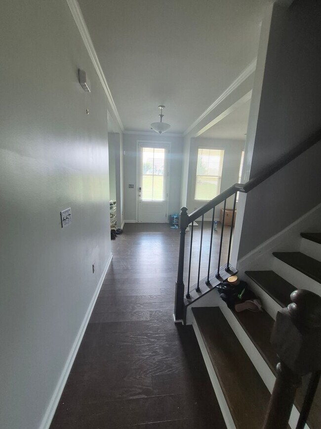 Building Photo - 109 Leveret Rd