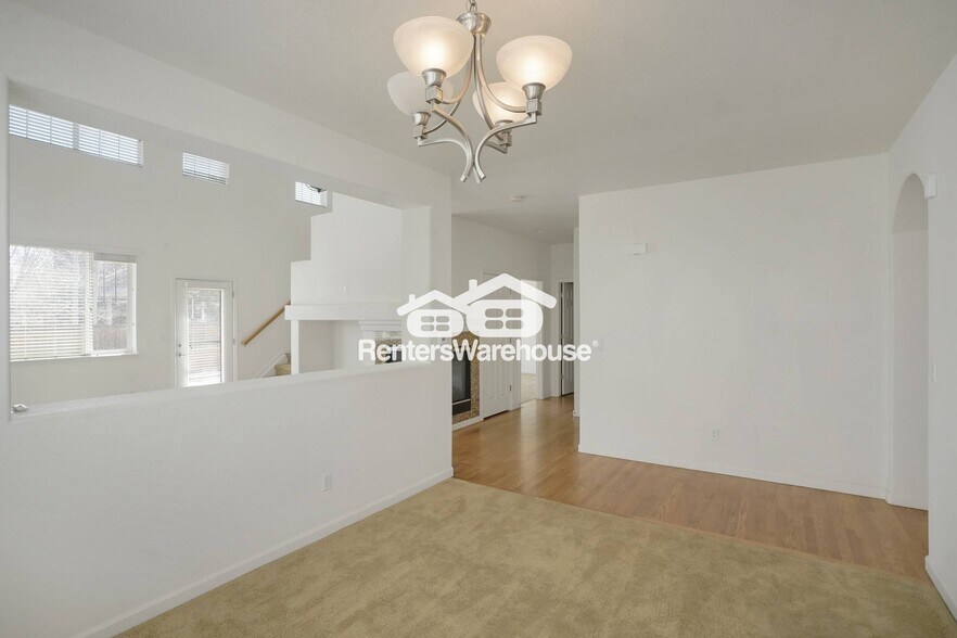 Building Photo - 21023 E Jefferson Cir