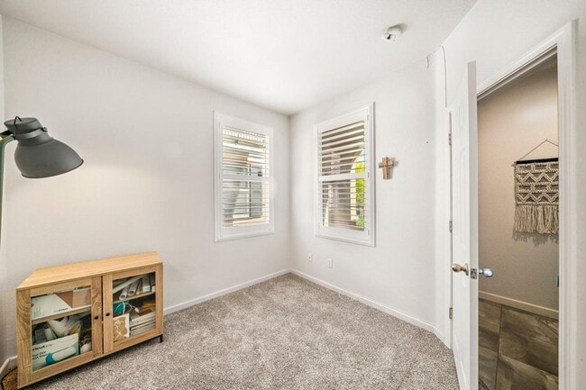 Building Photo - 8430 Crystal Walk Cir