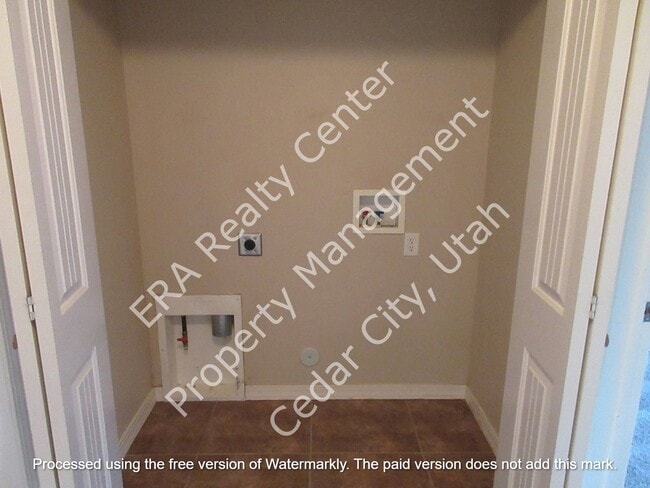 Building Photo - Move-In Discount!! 3 bed 2 bath - Twin home in Lamplight
