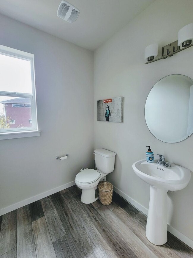 Building Photo - Bright, Spacious 4 bedroom in Pinnacle Peak