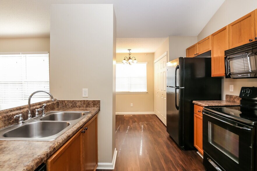 Building Photo - 58 Pullman Ln