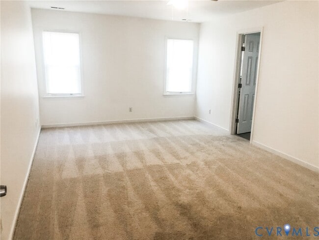 Building Photo - 2820 Chapelwood Ln