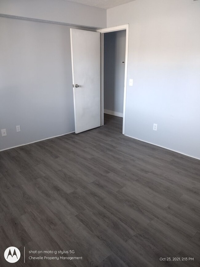 Building Photo - Beautiful 1 Bedroom 1 Bath