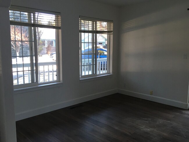 Building Photo - k1181