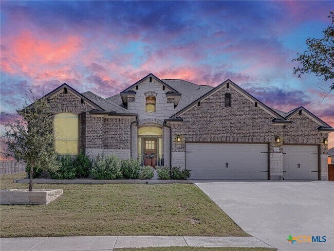 Building Photo - 1701 Meadow Crest