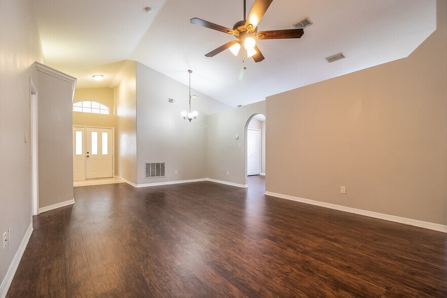 Building Photo - 10733 Brown Trout Cir