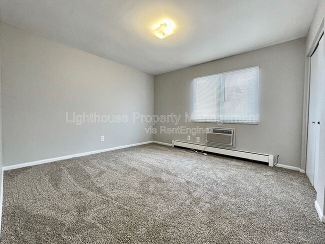 Building Photo - 2855 Taft Ave SW
